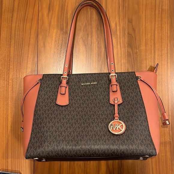 MICHAEL Michael Kors Handbags - Michael Michael Kors Voyager Logo Tote Bag